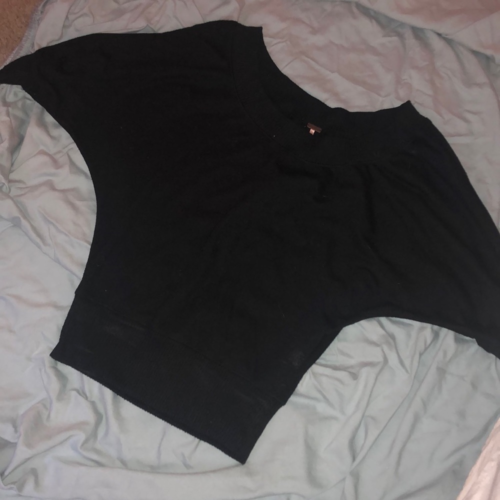 Doleman short sleeve scoop neck sweater